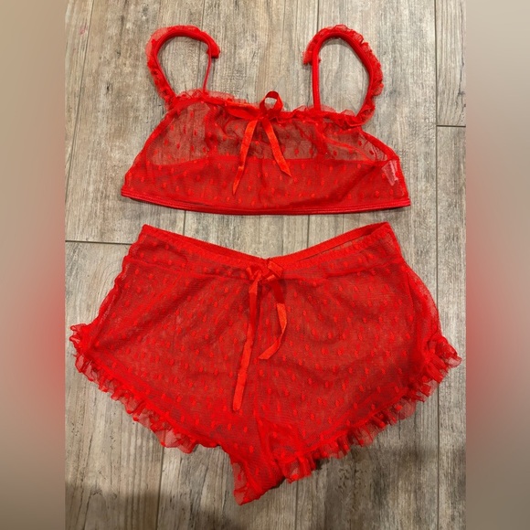 Red lace bra & panty set perfect for Valentines Day size large never worn - Picture 1 of 7
